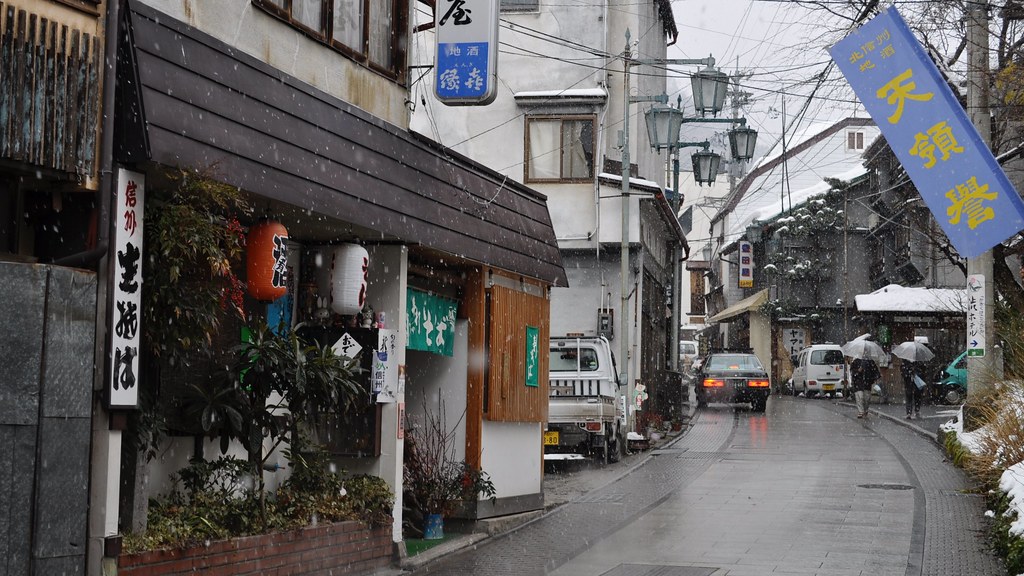 Snow falling, Shibu Onsen, Yamanouchi, Nagano Prefecture, Japan